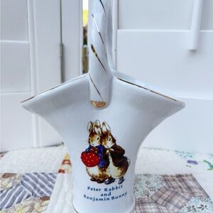 The World Of Beatrix Potter Vase Peter Rabbit Benjamin Bunny 2002